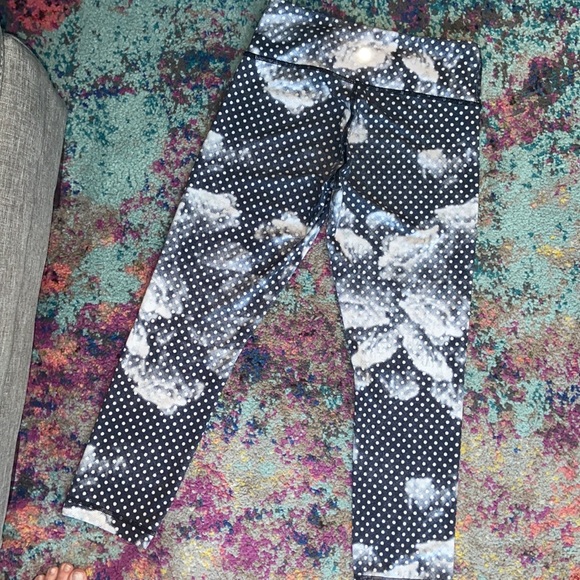 Lululemon Wunder Under Crop Leggings - Picture 7 of 13